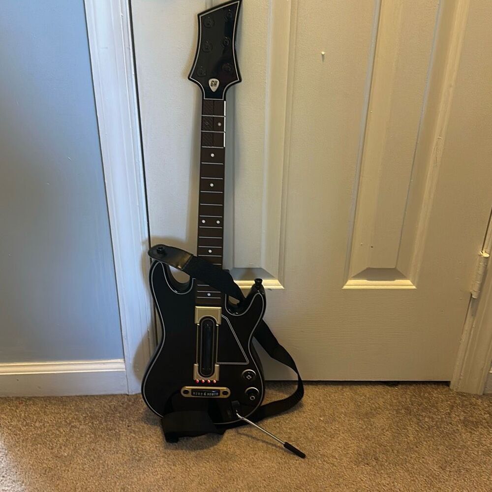Activision Guitar Hero Power Wireless‎  Controller Black Gold Tested